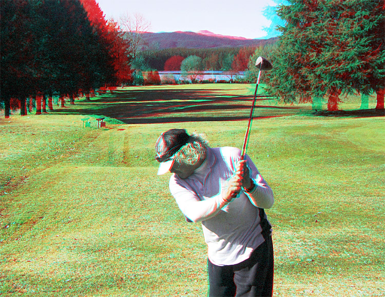 Golf at Mangakino. 3-D Photography by Mathew Grocott.