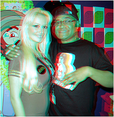 'Ohhw Yeaass! Oscar Kightley of Bro' Town fame grabs Vicky-Lee for a 3-D Pic'. 3-D Photograhpy by Marc Dawson.